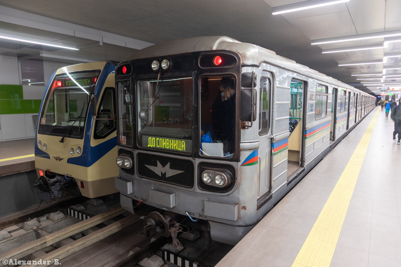 София, 81-717.4 № 1012