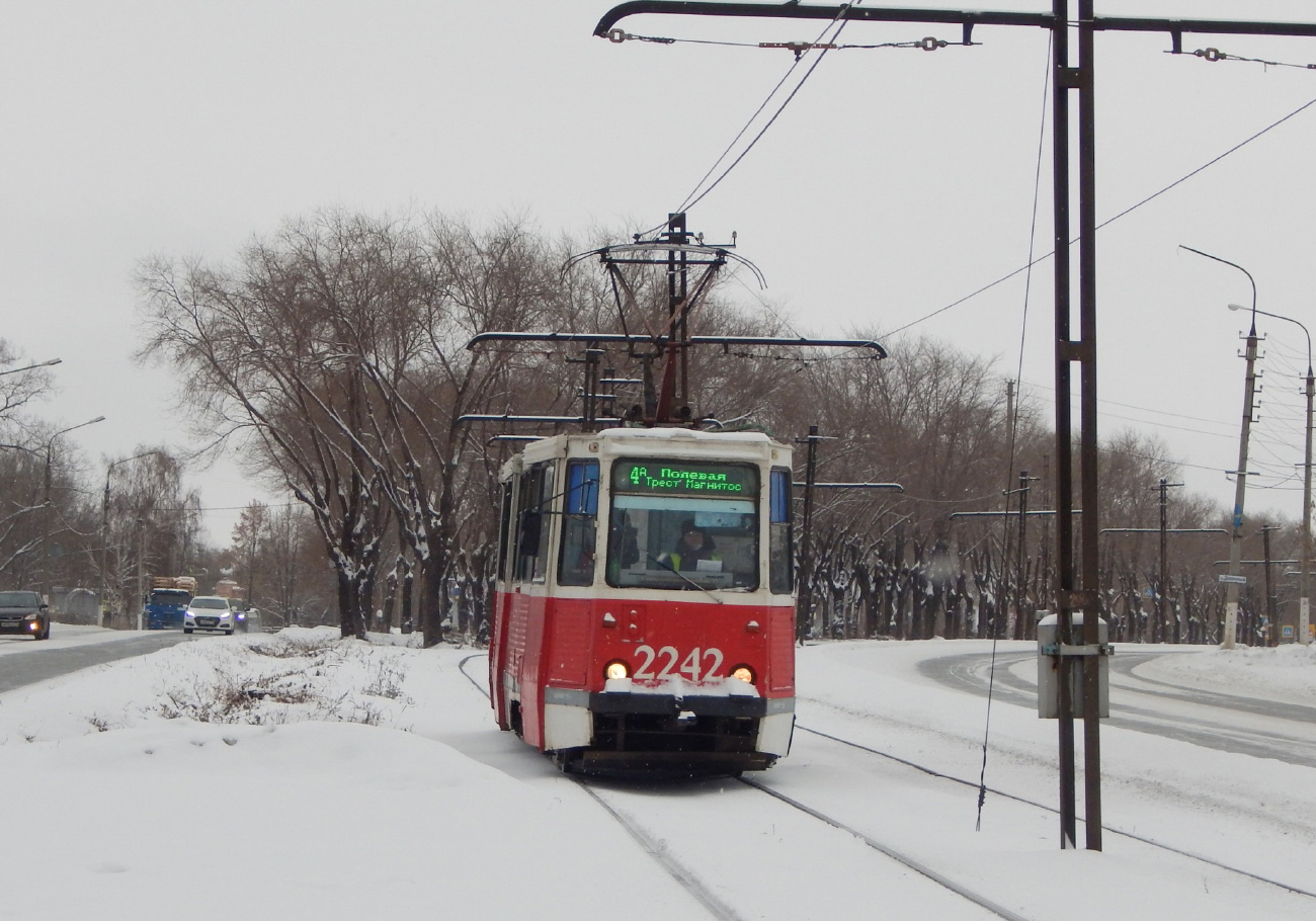 Magnitogorsk, 71-605A č. 2242