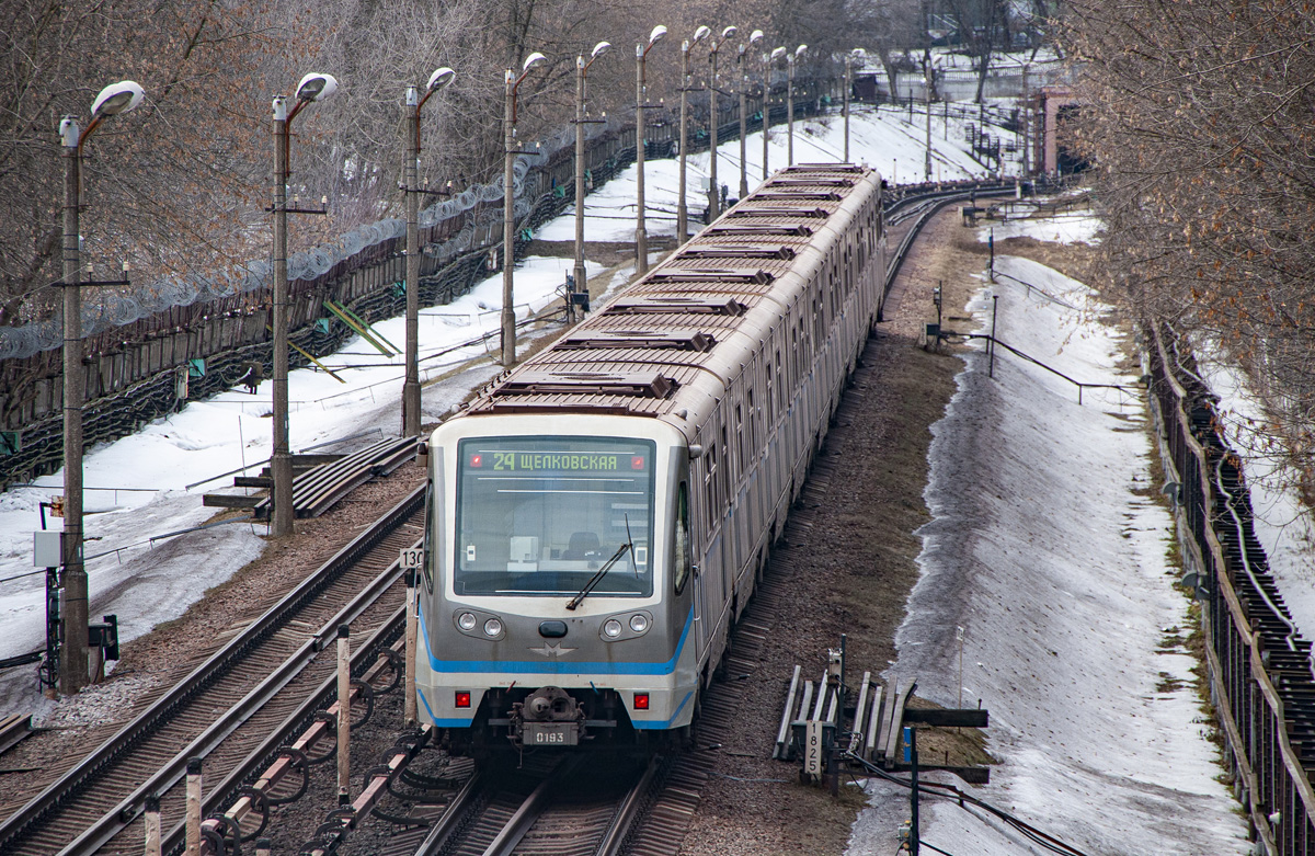 Москва, 81-740.4 «Русич» № 0193