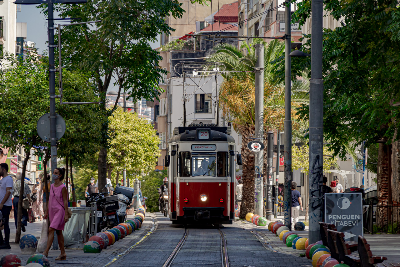 Стамбул — Узкоколейная трамвайная линия T3 (Kadıköy — Moda) — Разные фотографии