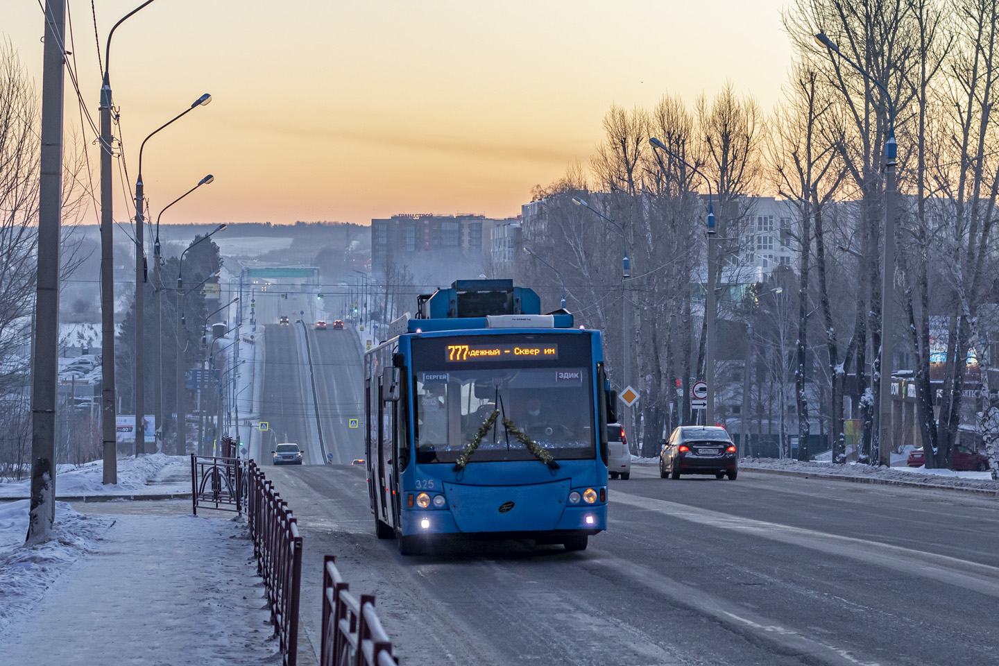 Иркутск, ВМЗ-5298.01 «Авангард» № 325; Иркутск — Запуск маршрута №777 в Посёлок Молодёжный; Иркутск — Троллейбусы на автономном ходу
