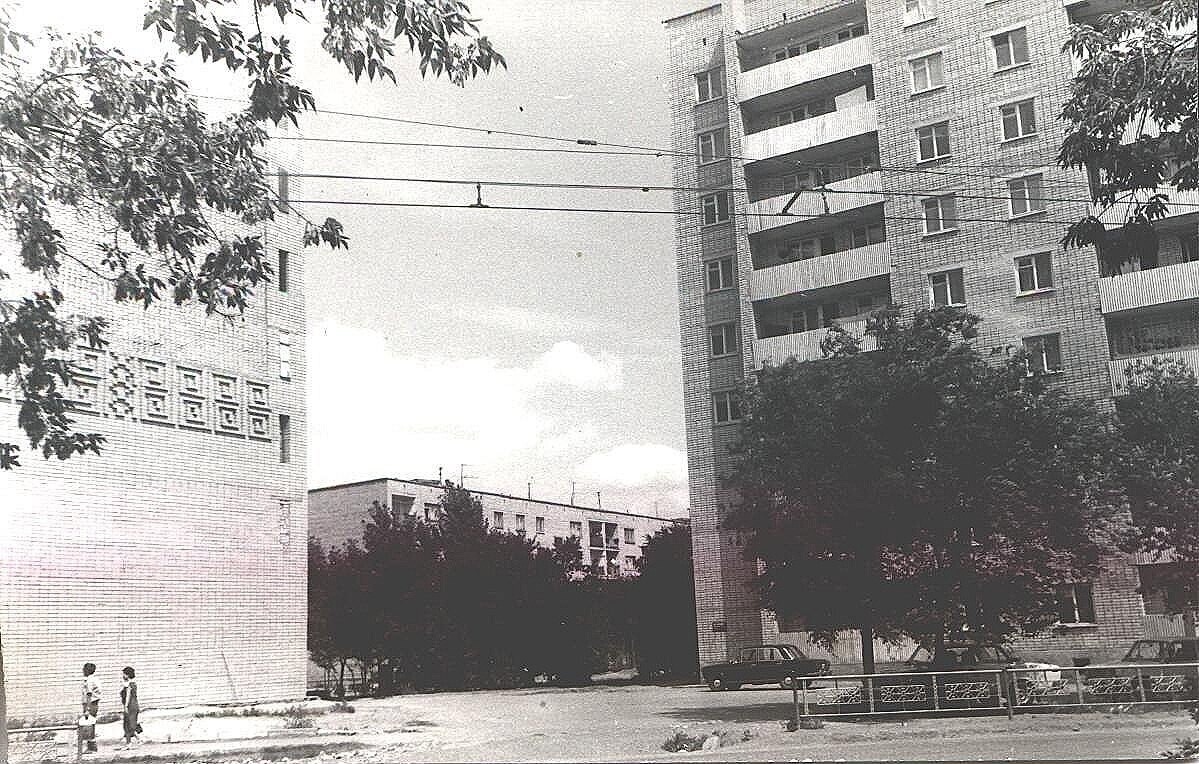 Актобе — Старые фотографии; Актобе — Троллейбусные линии и инфраструктура