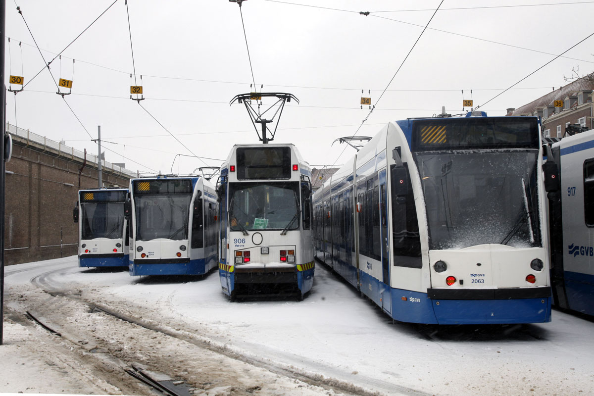 Amsterdam, Siemens Combino № 2063; Amsterdam, BN/Holec 11G № 906; Amsterdam, Siemens Combino № 2044; Amsterdam, Siemens Combino № 2047