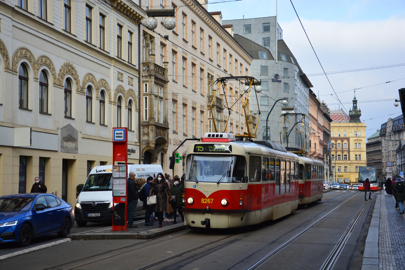 Prága, Tatra T3R.PLF — 8267