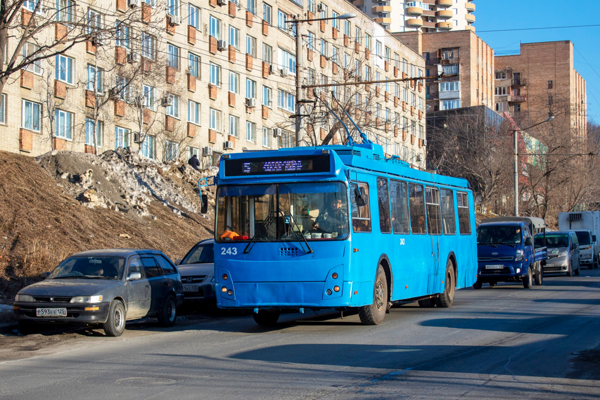 Владивосток, ЗиУ-682Г-016.02 № 243