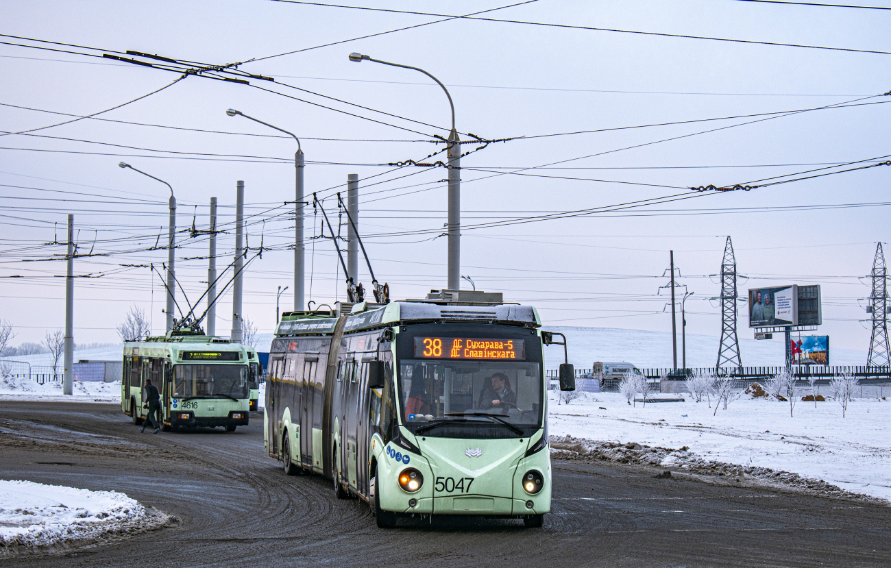 Минск, БКМ 43300D № 5047