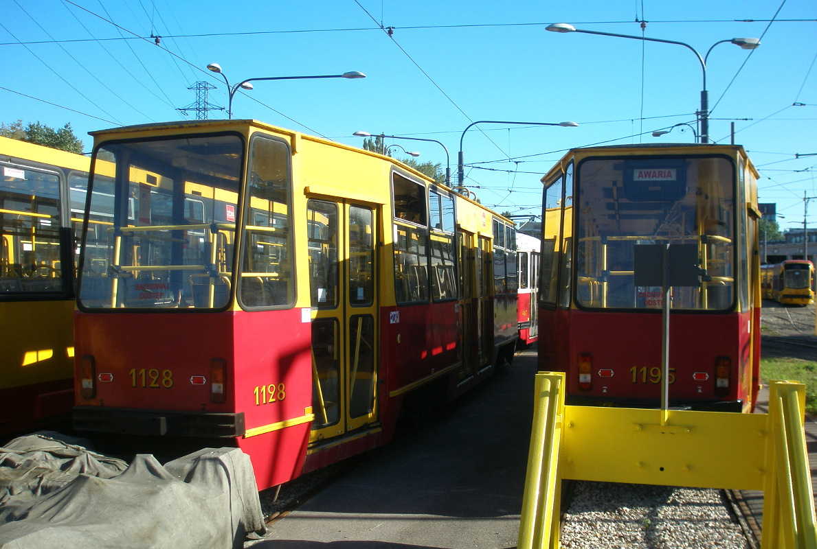 Varšava, Konstal 105Na č. 1128; Varšava, Konstal 105Na č. 1195