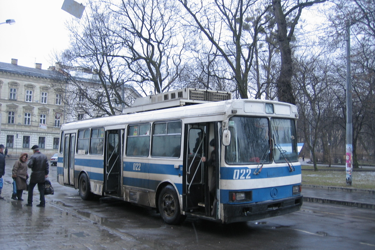 Львов, ЛАЗ-52522 № 022
