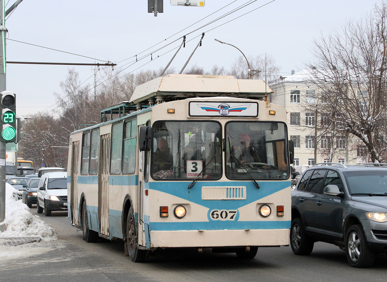 Киров, ЗиУ-682 КР Иваново № 607