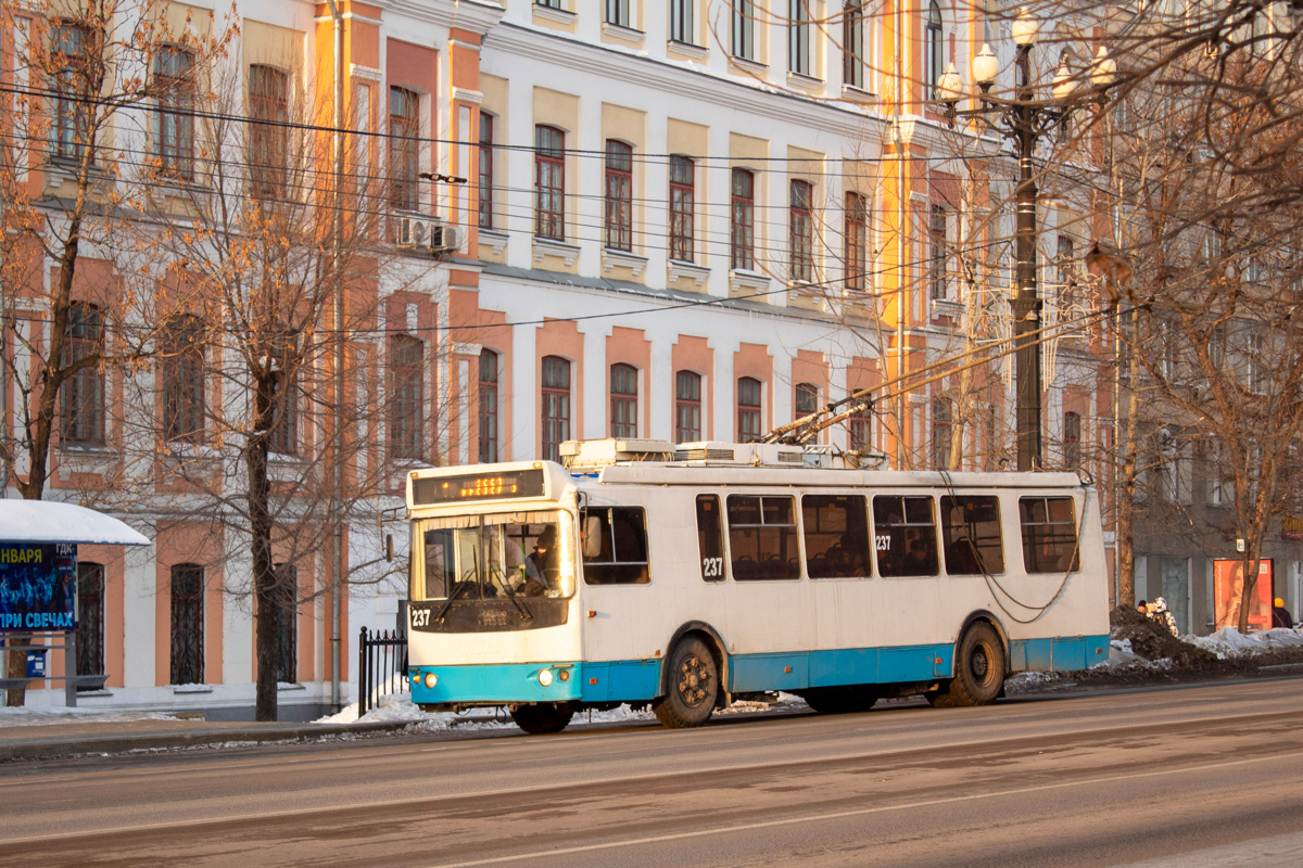 Habarovsk, ZiU-682G-016.04 (with double first door) № 237 Habarovsk, ZiU-682G-016.04 (with double first door) № 237