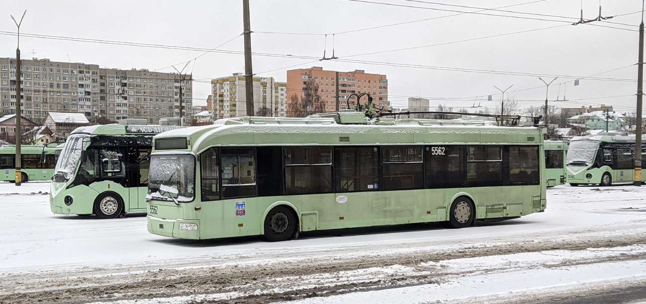 Минск, БКМ 321 № 5562