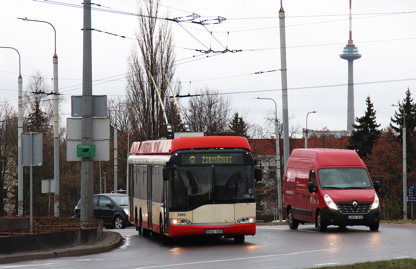 Vilnius, Solaris Trollino II 15 AC č. 2695