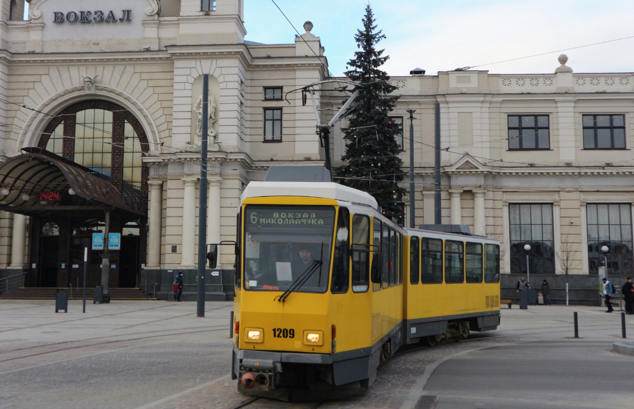 Lviv, Tatra KT4DM # 1209