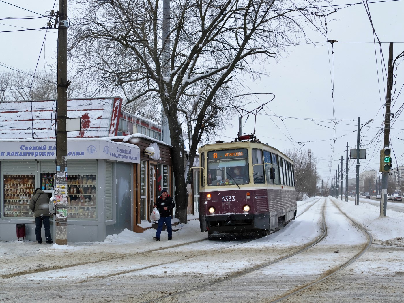 Niżny Nowogród, 71-605 (KTM-5M3) Nr 3333