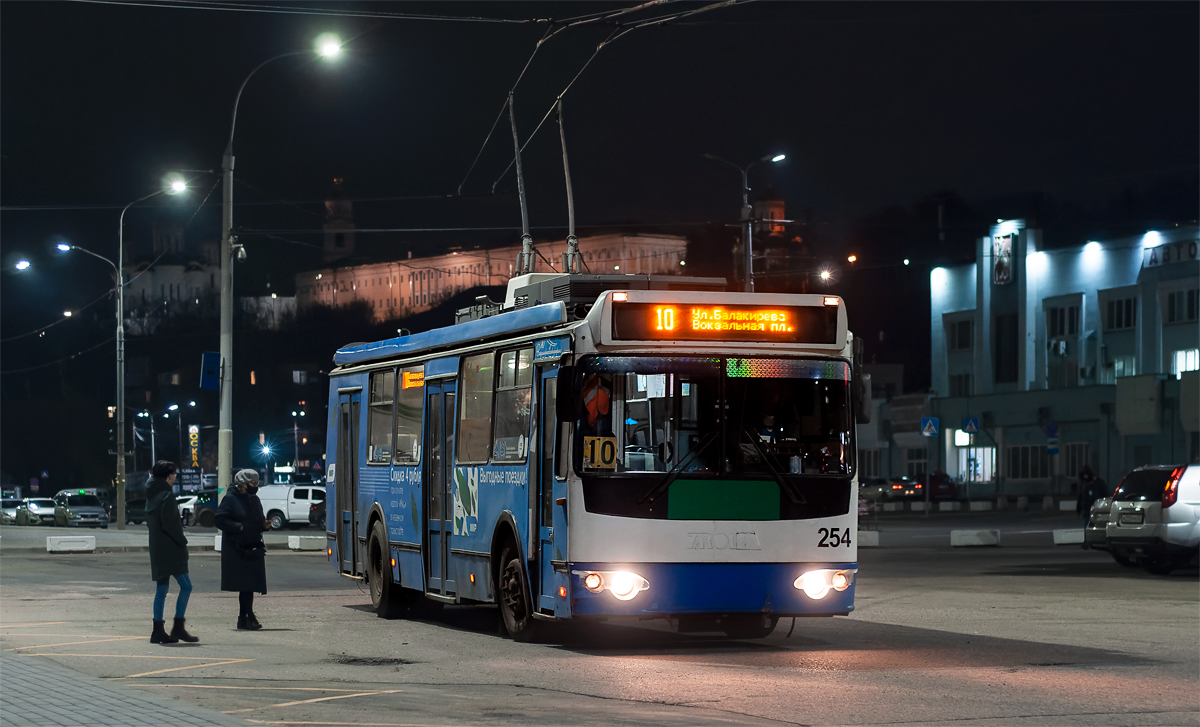 Владимир, ЗиУ-682Г-016.04 № 254