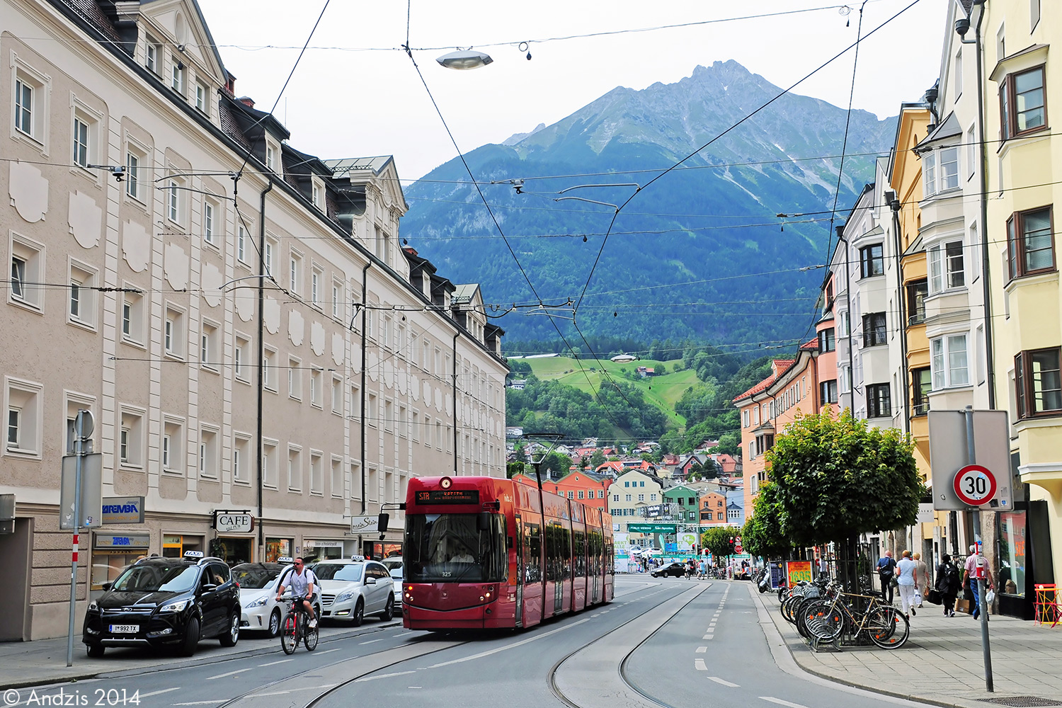 Инсбрук, Bombardier Flexity Outlook № 325