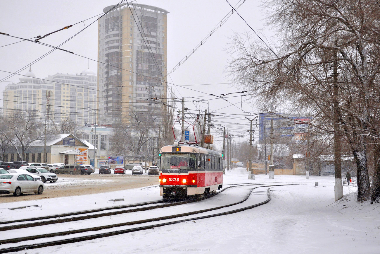 Volgograd, Tatra T3SU # 5828