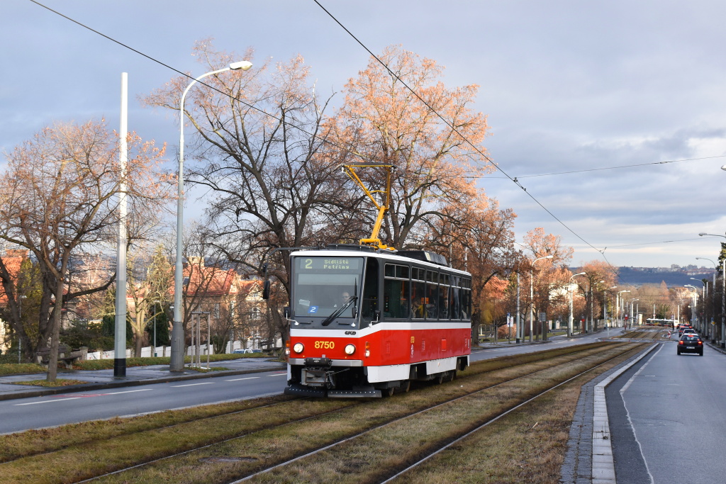 Прага, Tatra T6A5 № 8750
