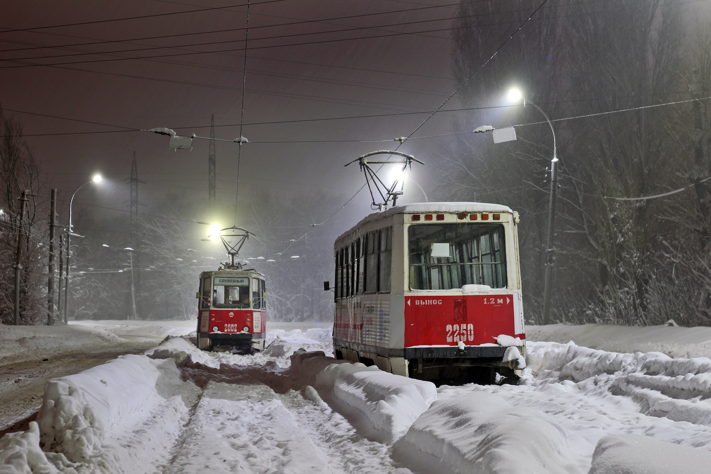 Saratov, 71-605 (KTM-5M3) Nr. 2250; Saratov — Consequences of snowfall in winter 2022