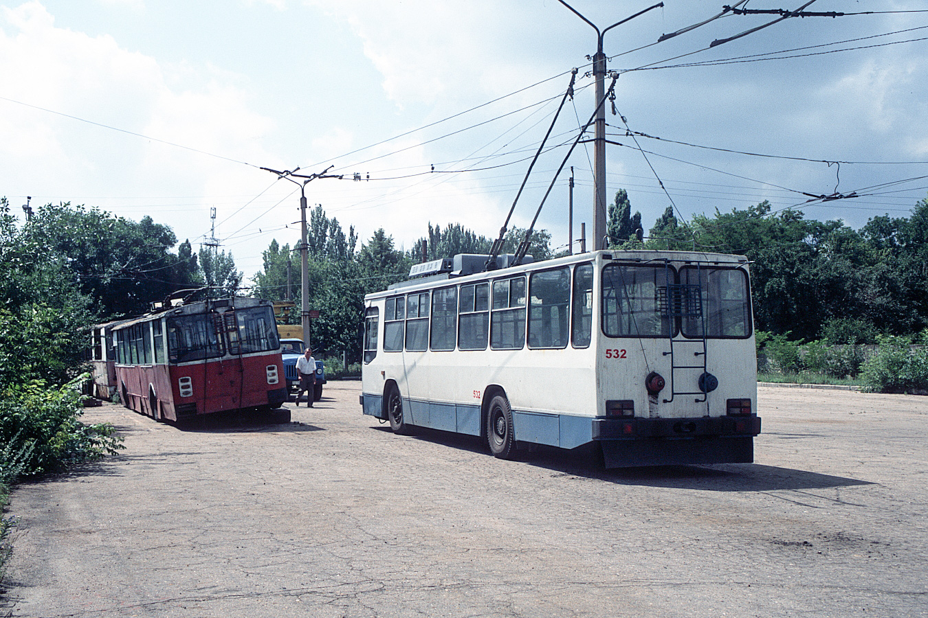Vuhlehirsk, ZiU-682V Nr. У04; Vuhlehirsk, YMZ T2 Nr. 532