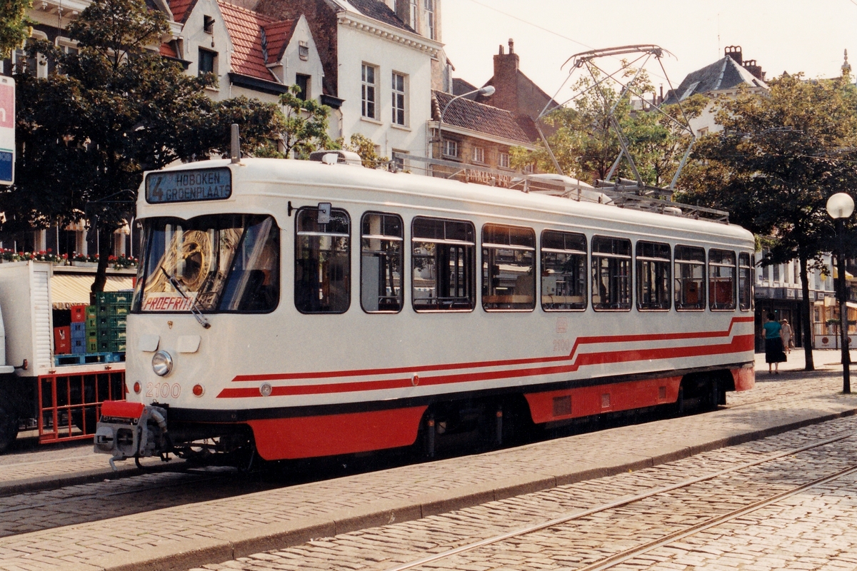 Антверпен, BN PCC Antwerpen (modernised) № 2100; Антверпен — Свежая схема окраски, которая так и не была сохранена; Антверпен — Старые фотографии (city trams Antwerpen 1980 — 1999)