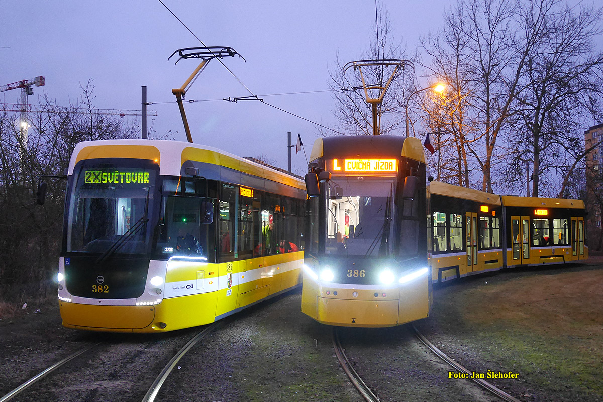 Plzeň, Škoda 40T ForCity Smart č. 386