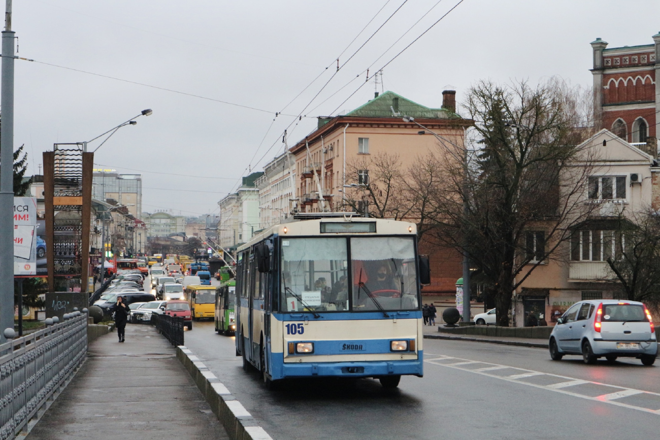 Ровно, Škoda 14Tr89/6 № 105