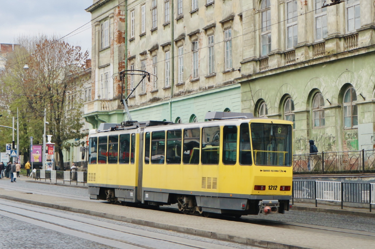 Львов, Tatra KT4DM № 1212