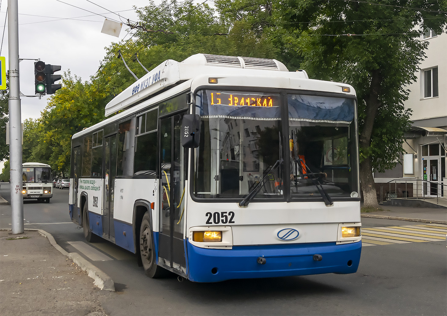 Уфа, БТЗ-52767 № 2052