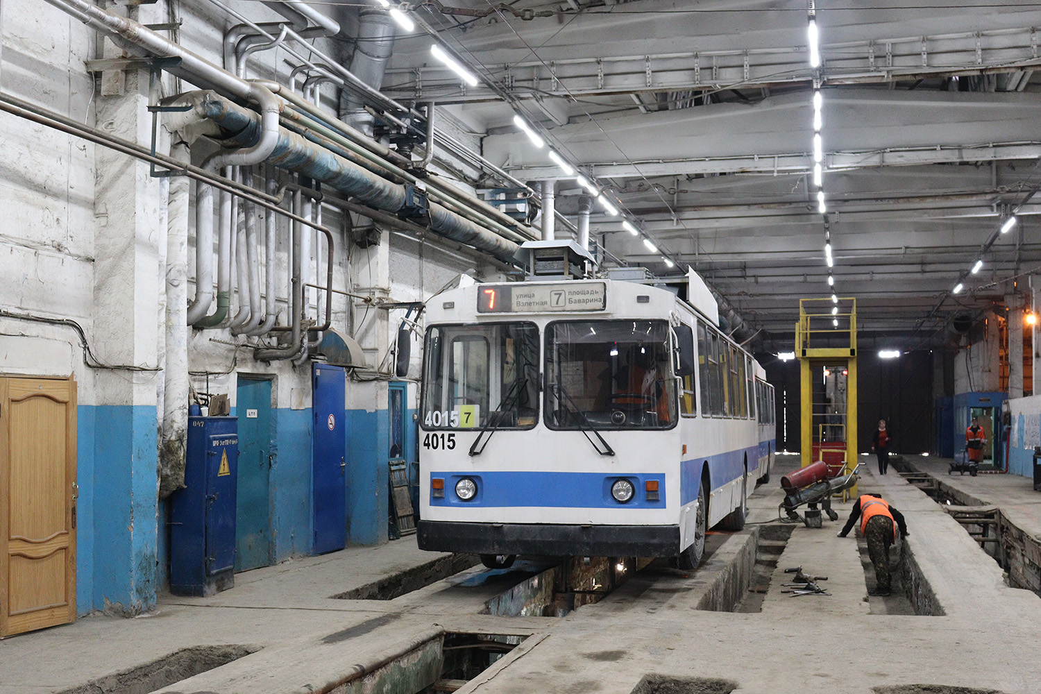 Барнаул, ЗиУ-682 (КВР Барнаул) № 4015