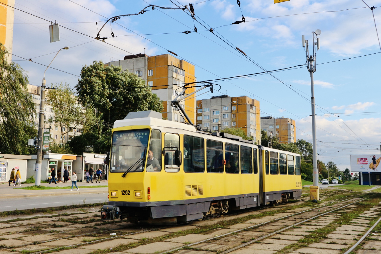 Львов, Tatra KT4DM № 1202