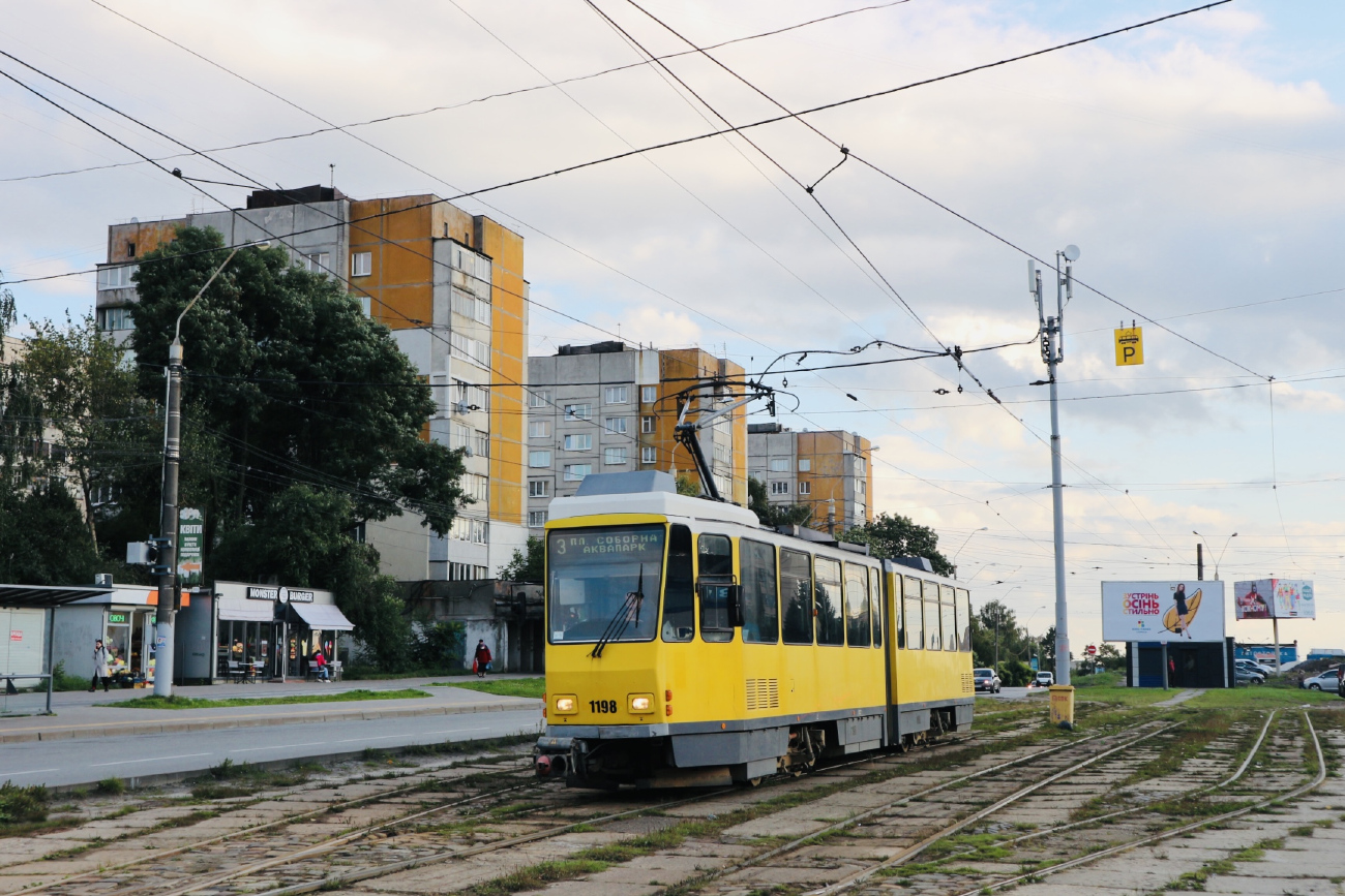 Львов, Tatra KT4DM № 1198