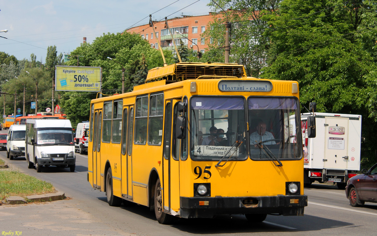 Полтава, ЮМЗ Т2 № 95