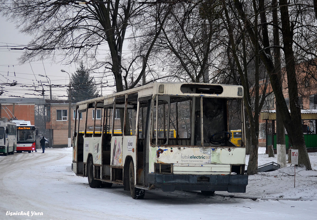 Луцк, ЮМЗ Т2 № 196 Луцк, ЮМЗ Т2 № 196