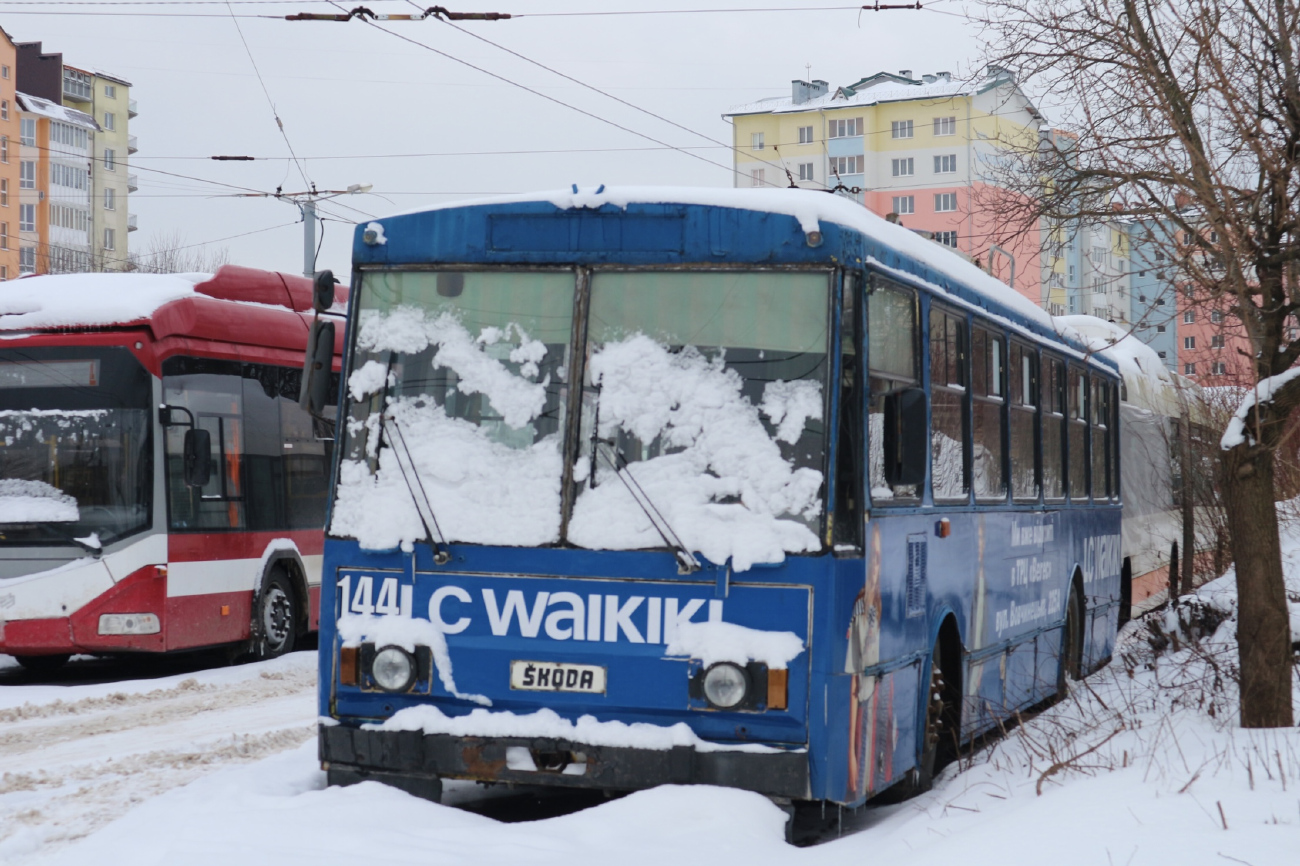 Ивано-Франковск, Škoda 14Tr02/6 № 144