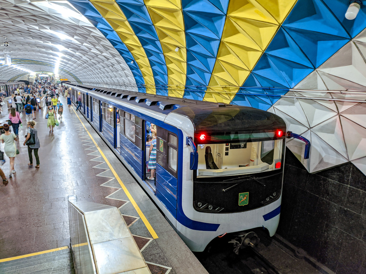 Harkov, Ezh3 Nr. 5747; Harkov — Metro — Kholodnogorsko-Zavodskaya Line