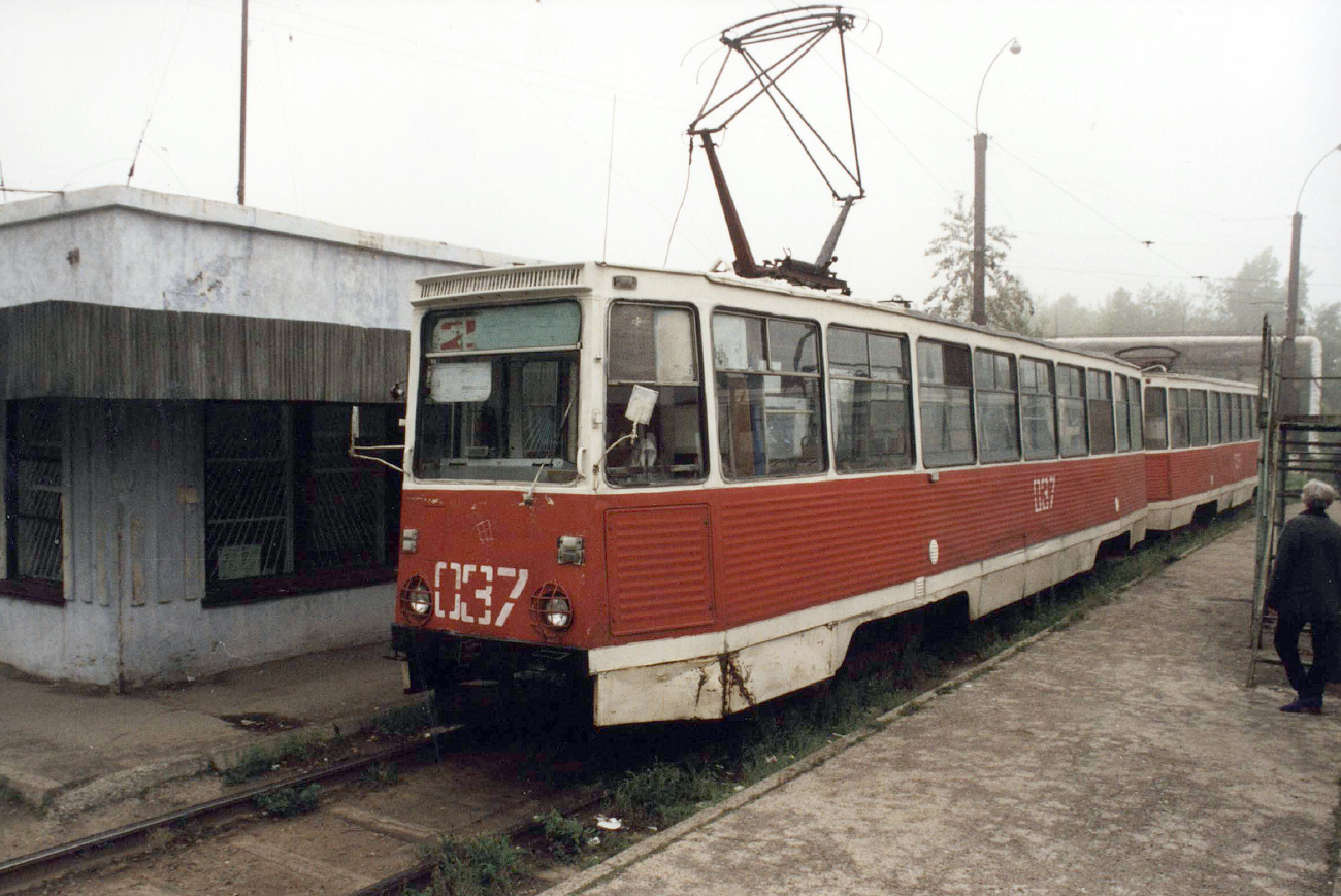Усолье-Сибирское, 71-605 (КТМ-5М3) № 037; Усолье-Сибирское, 71-605 (КТМ-5М3) № 038; Усолье-Сибирское — Закрытая линия на ХФК; Усолье-Сибирское — Старые фотографии