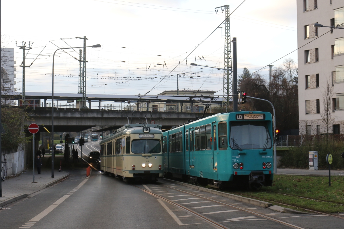 Frankfurt am Main, Duewag Pt Br. 727; Frankfurt am Main, Duewag O Br. 111 Frankfurt am Main, Duewag Pt Br. 727; Frankfurt am Main, Duewag O Br. 111