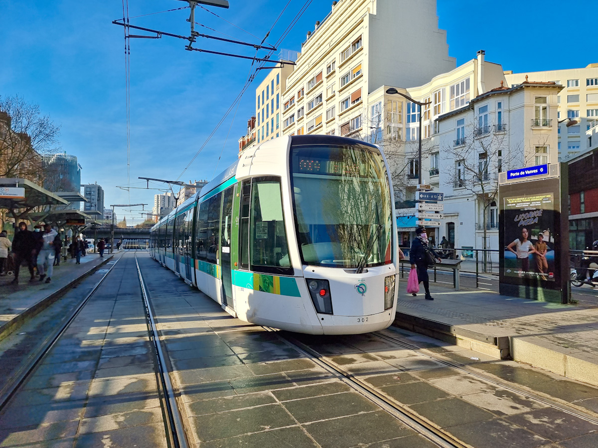 Париж -  Версаль -  Ивелин, Alstom Citadis 402 № 302