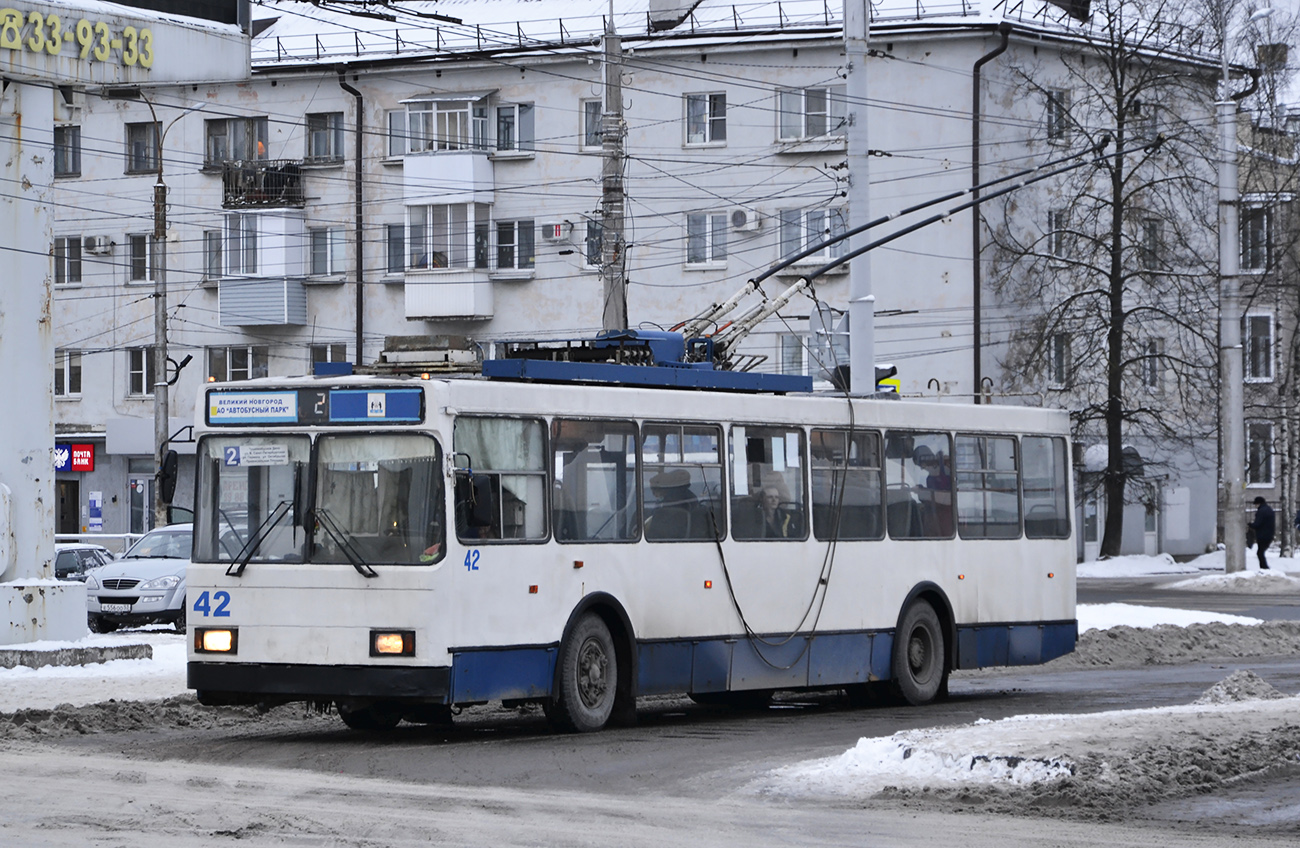 Великий Новгород, ВМЗ-5298-20 № 42