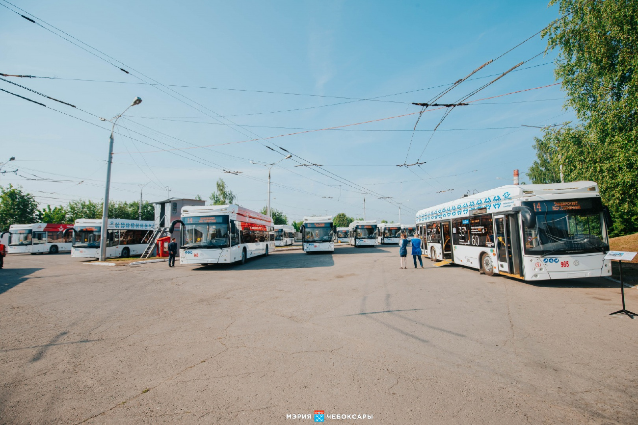 Чебоксары, УТТЗ-6241.01 «Горожанин» № 966; Чебоксары, УТТЗ-6241.01 «Горожанин» № 964; Чебоксары, УТТЗ-6241.01 «Горожанин» № 965
