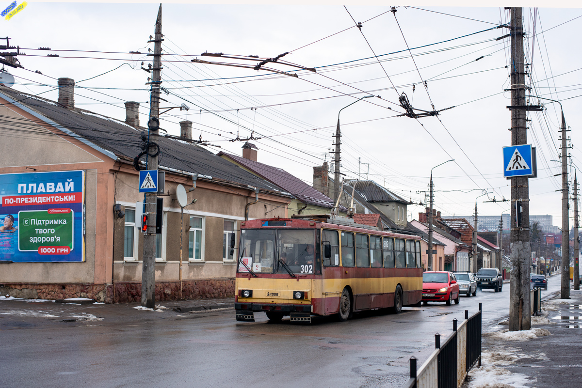 Черновцы, Škoda 14Tr89/6 № 302