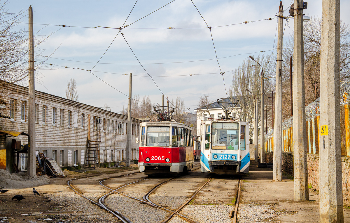 Николаев, 71-605 (КТМ-5М3) № 2065; Николаев, 71-608К № 2127