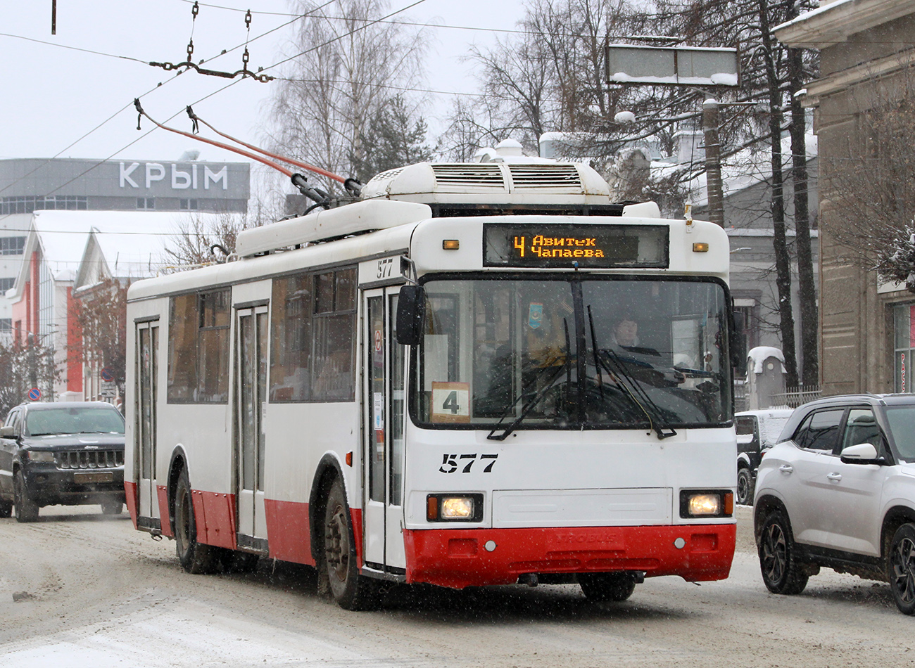 Киров, БТЗ-52764Р № 577