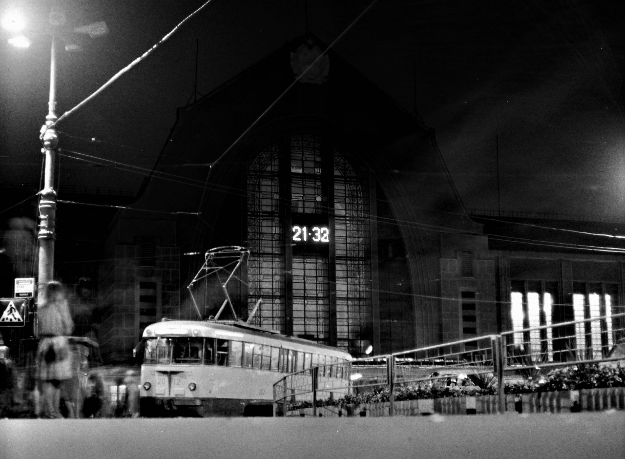 Кіеў, КТВ-57 № 2012; Кіеў — Исторические фотографии; Кіеў — Трамвайные линии: Закрытые линии