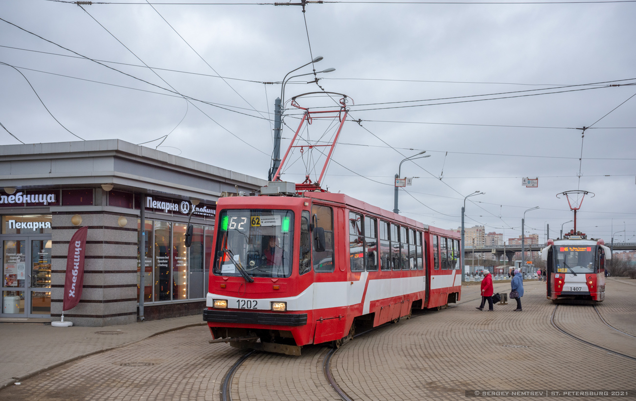 Sanktpēterburga, 71-147A (LVS-97A) № 1202; Sanktpēterburga, 71-153 (LM-2008) № 1407