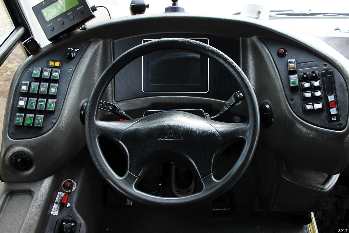 Москва, СВАРЗ-МАЗ-6275 № 8912