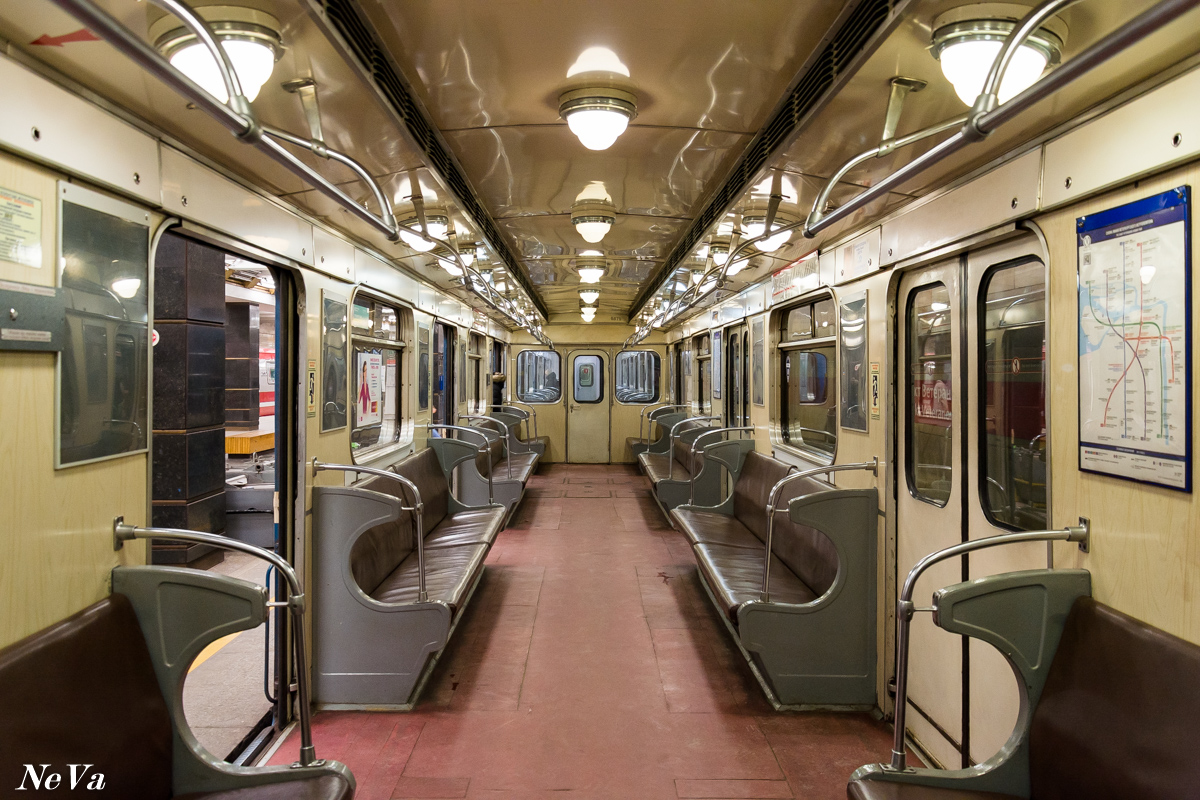 Санкт-Петербург, Ем-501 № 6879