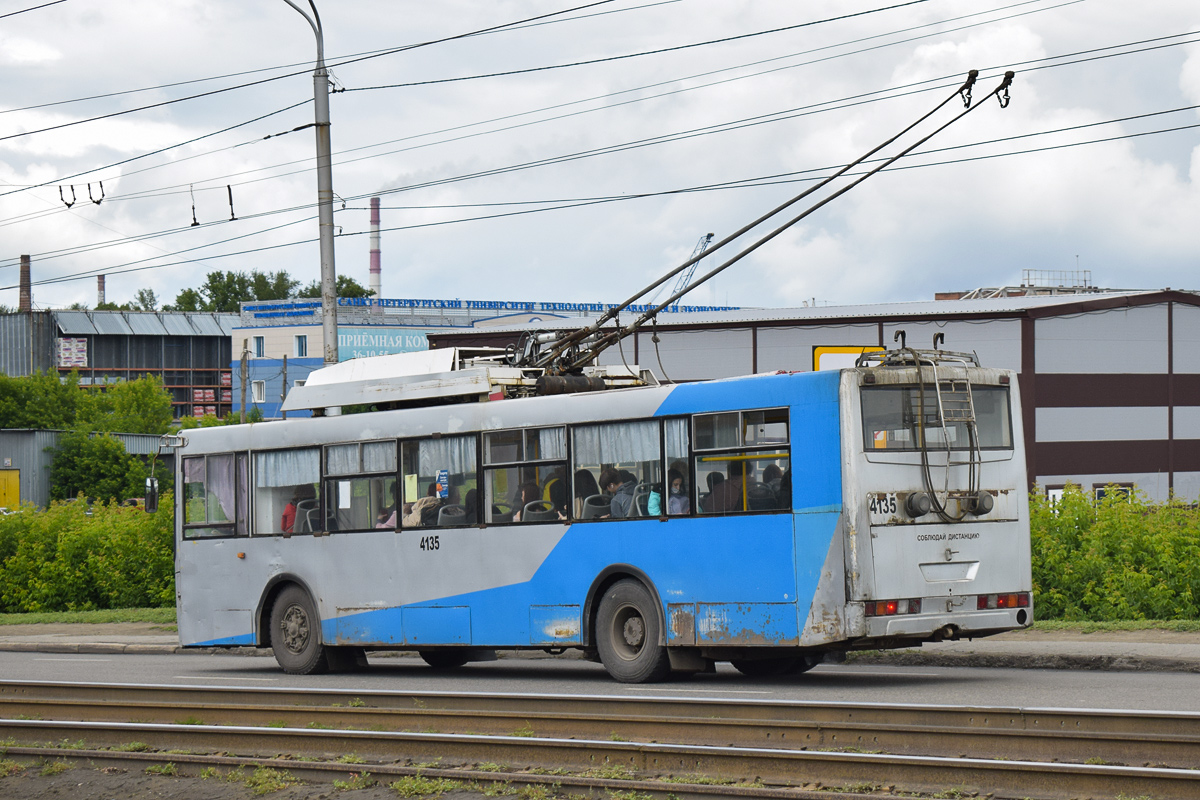 Барнаул, СТ-6217М № 4135