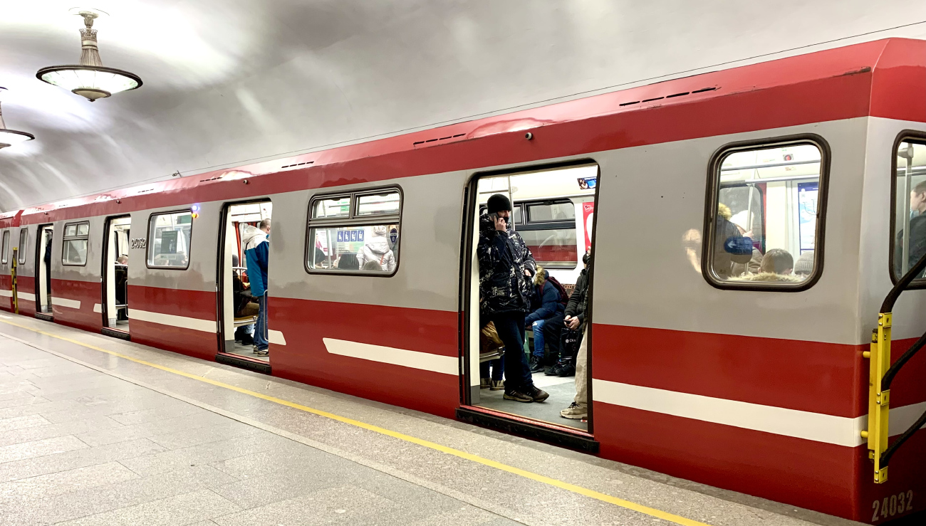 Petrohrad, 81-724.1 č. 24032